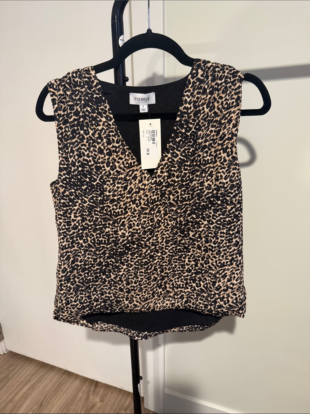 Evereve Leopard Print V-Neck Tank Top - Black & Tan